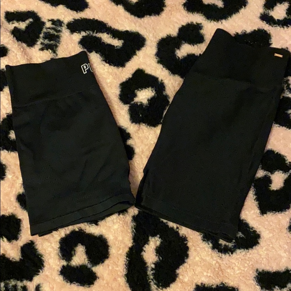 2 🆕 VS PINK Shorts